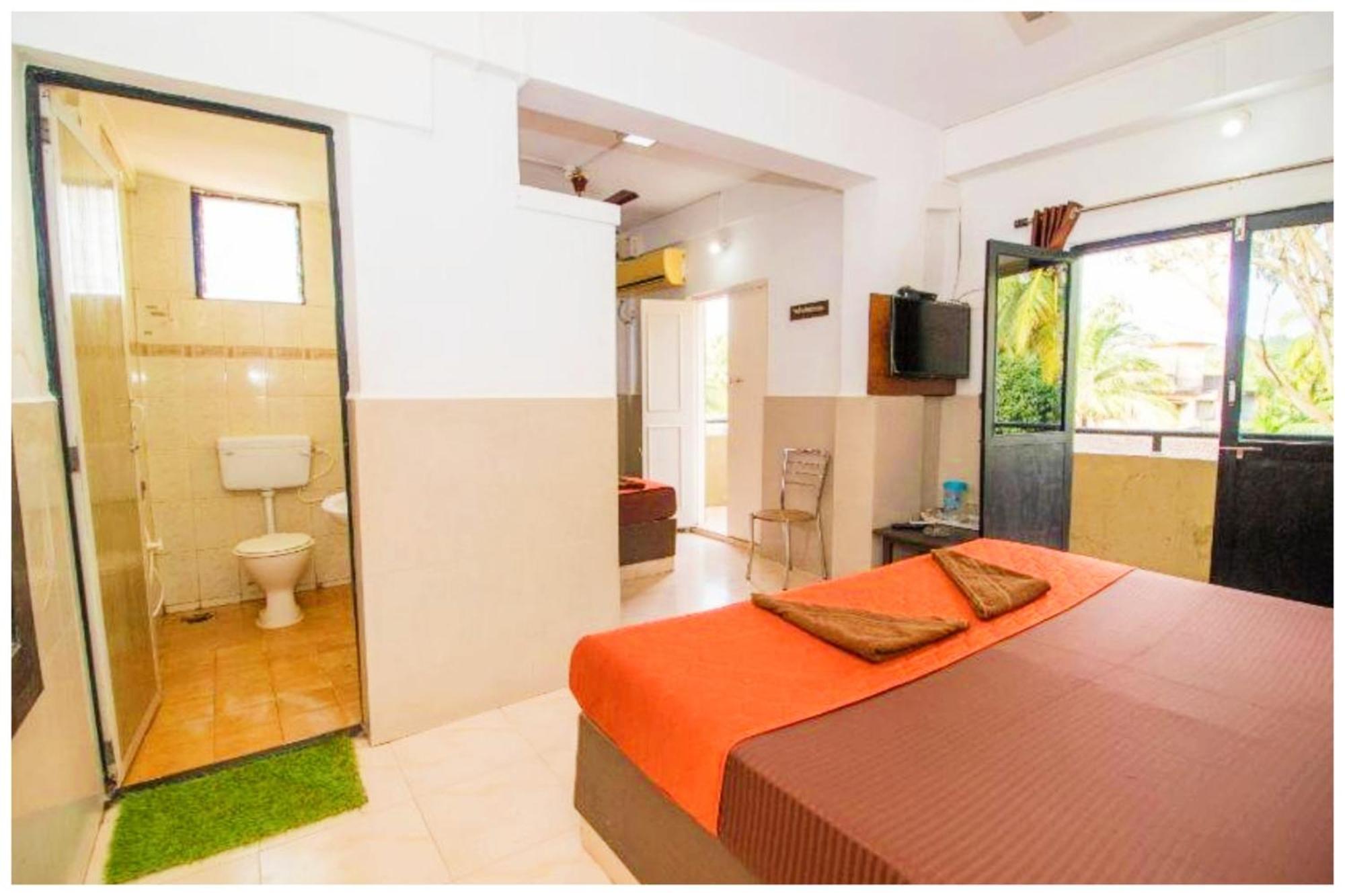 Hotel Premium Travellers # Inn Near Temple - Fully Air Conditioning Hotel - Hygiene And Spacious Room - A Top Rated Luxuary Hotel Merces Zewnętrze zdjęcie